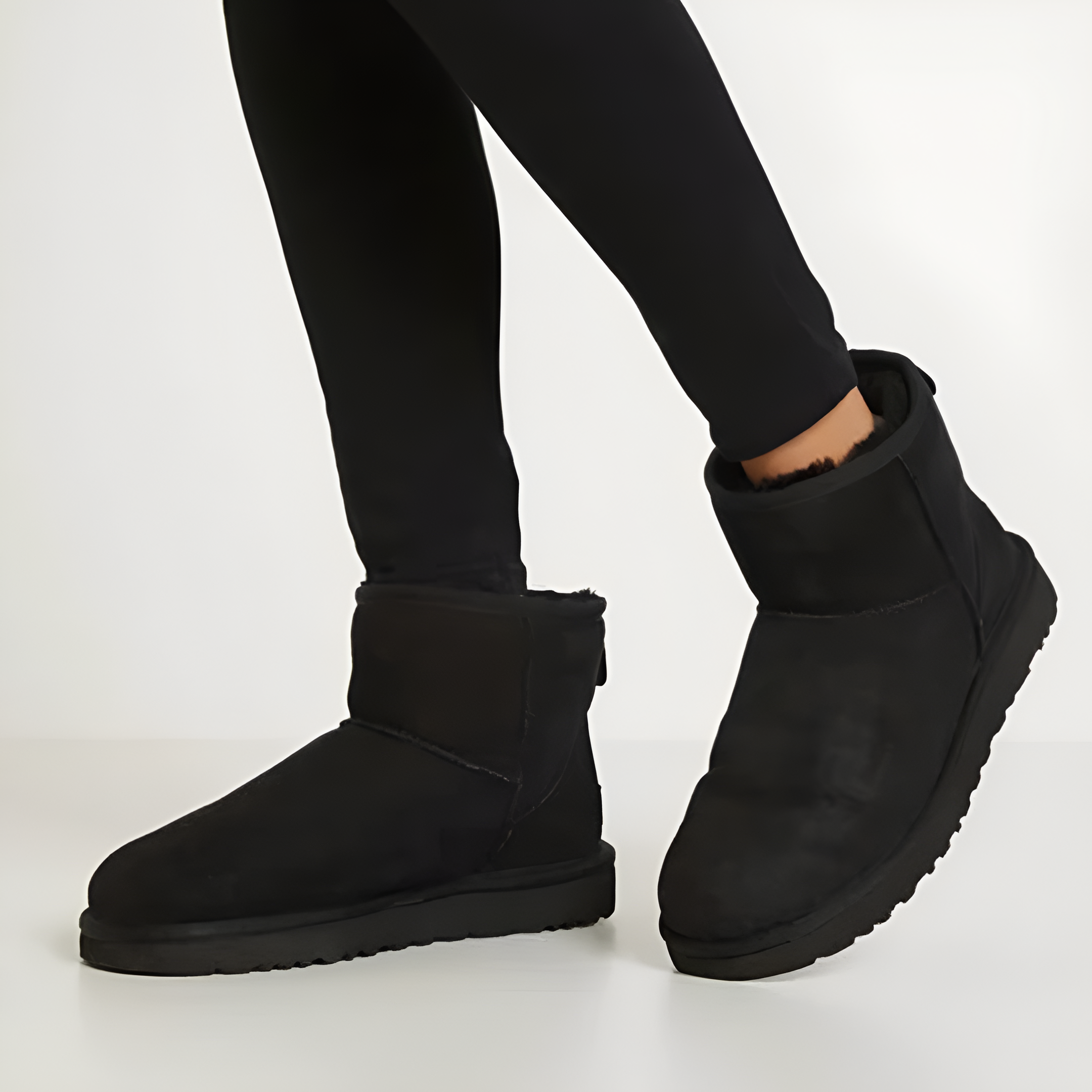 Women's Classic Mini Boots | Lightweight
